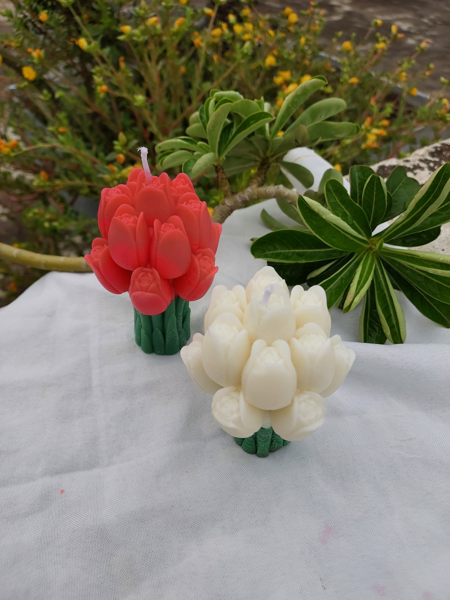 Tulip bouquet candle handmade soy paraffin blend